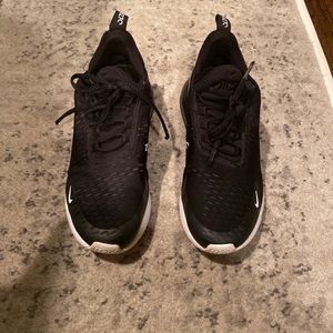 Nike black 270 tennis shoes